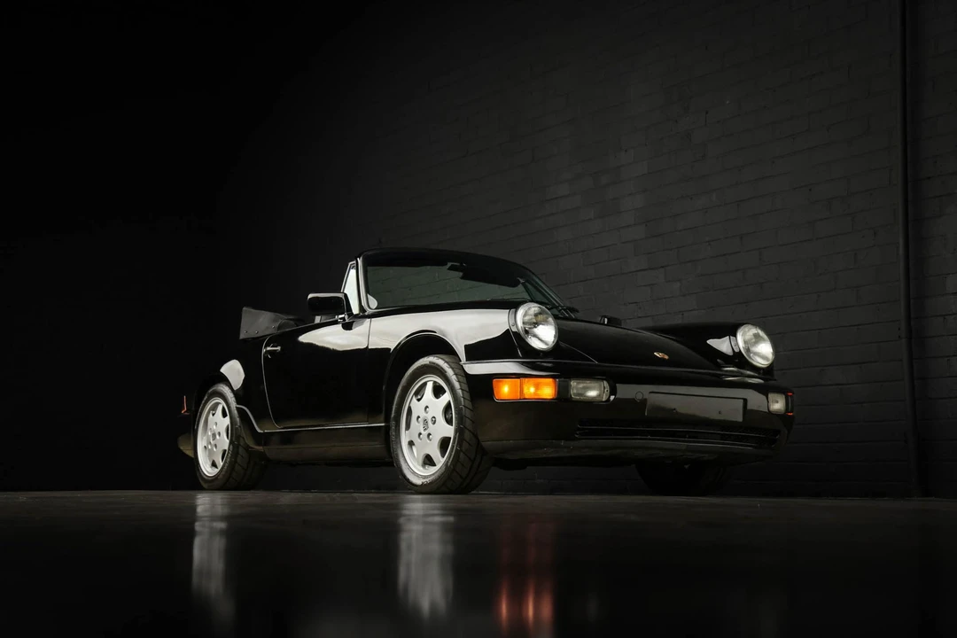 1990 Porsche 964 Carrera 4 - Image 15 of 31