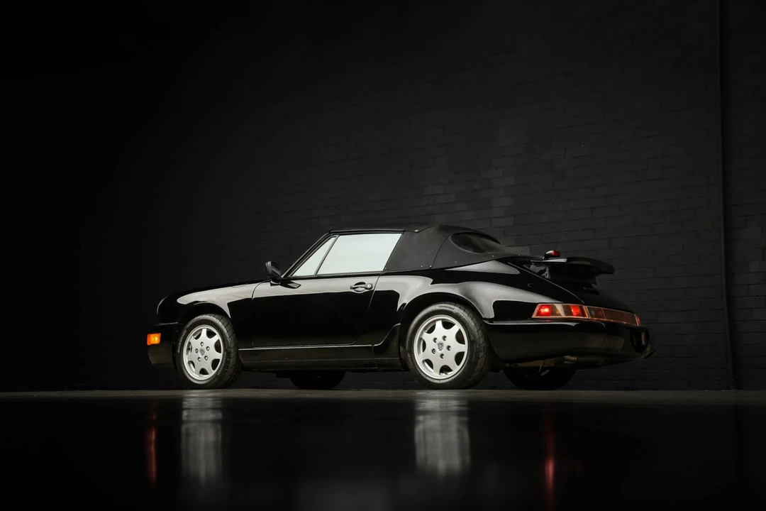 1990 Porsche 964 Carrera 4 - Image 28 of 31
