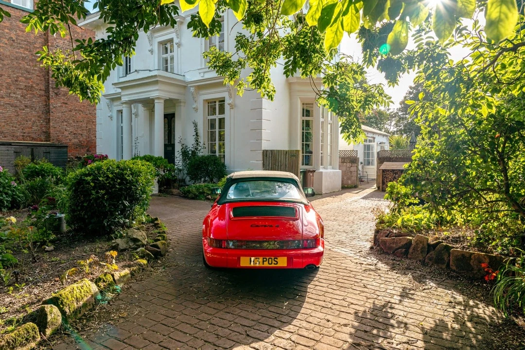 1990 Porsche 964 Carrera 4 - Image 23 of 30