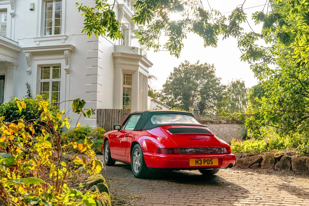 1990 Porsche 964 Carrera 4 - Image 21 of 30