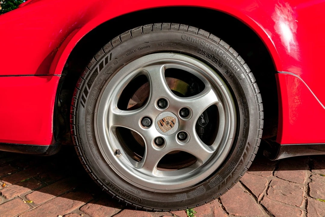 1990 Porsche 964 Carrera 4 - Image 29 of 30