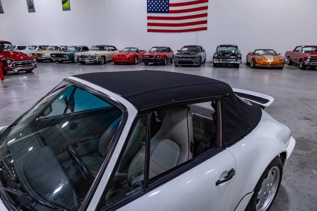 1990 Porsche 964 Carrera 4 - Image 30 of 31