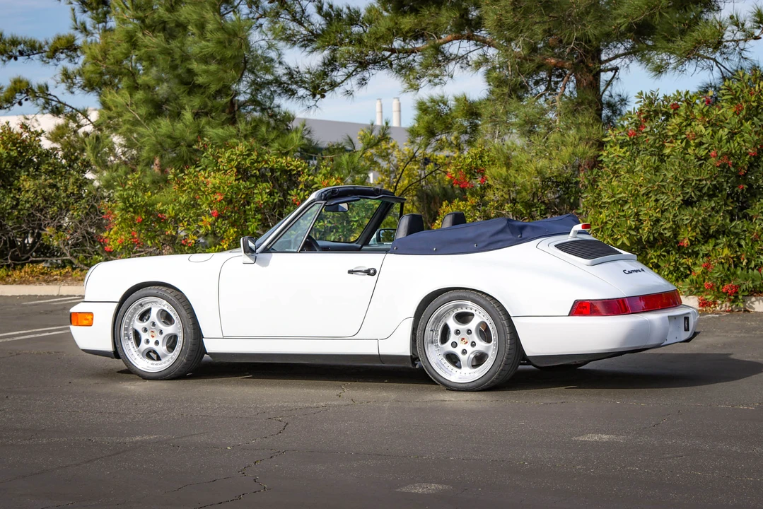 1990 Porsche 964 Carrera 4 - Image 7 of 31
