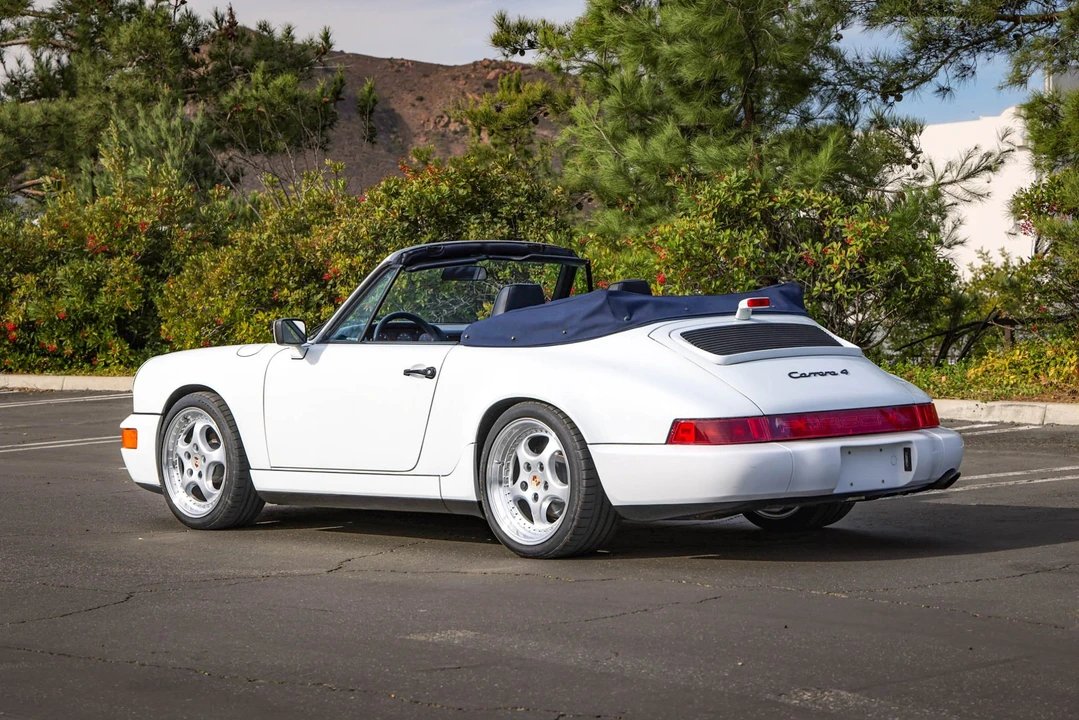 1990 Porsche 964 Carrera 4 - Image 8 of 31