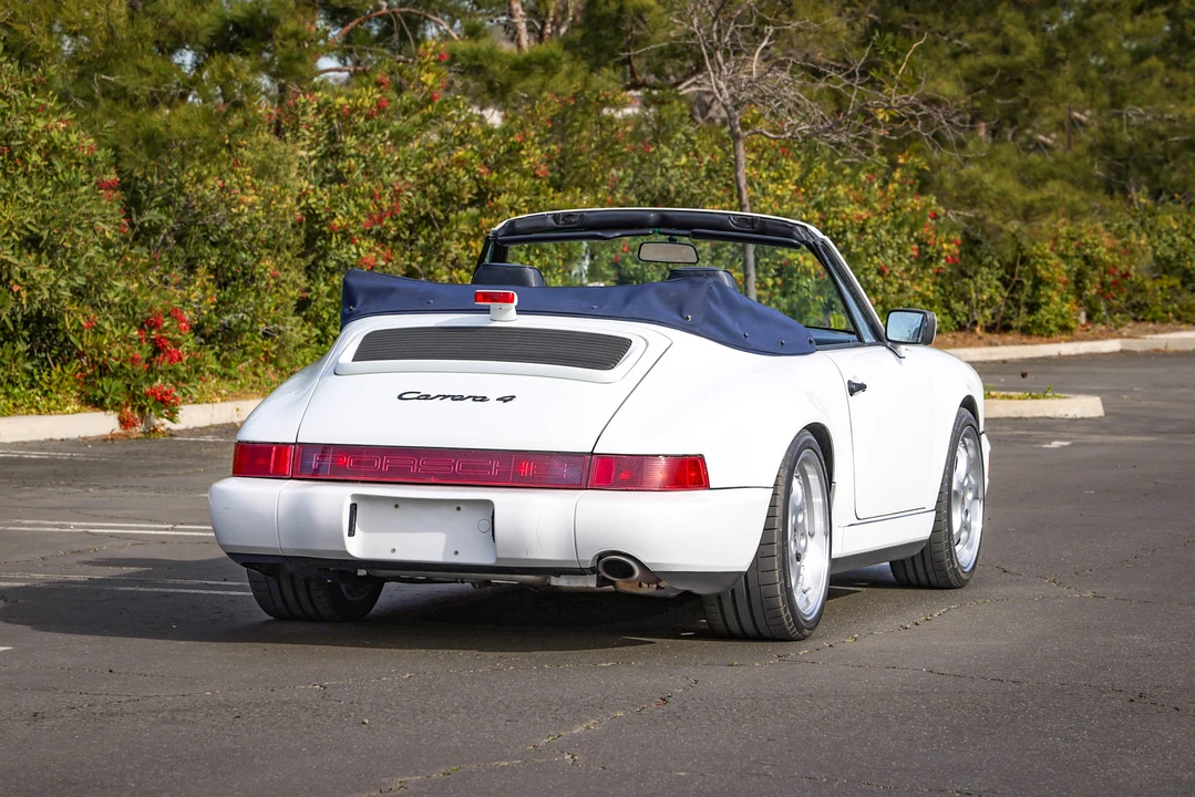 1990 Porsche 964 Carrera 4 - Image 10 of 31