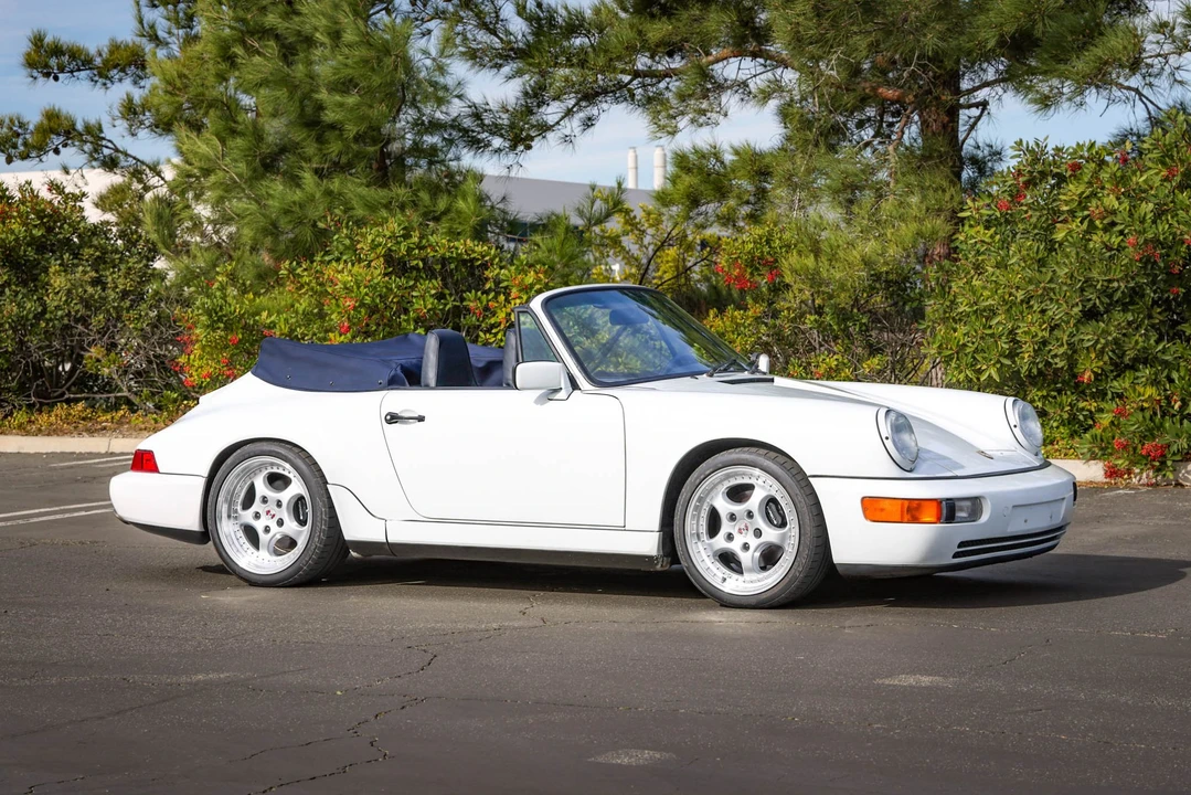 1990 Porsche 964 Carrera 4 - Image 14 of 31