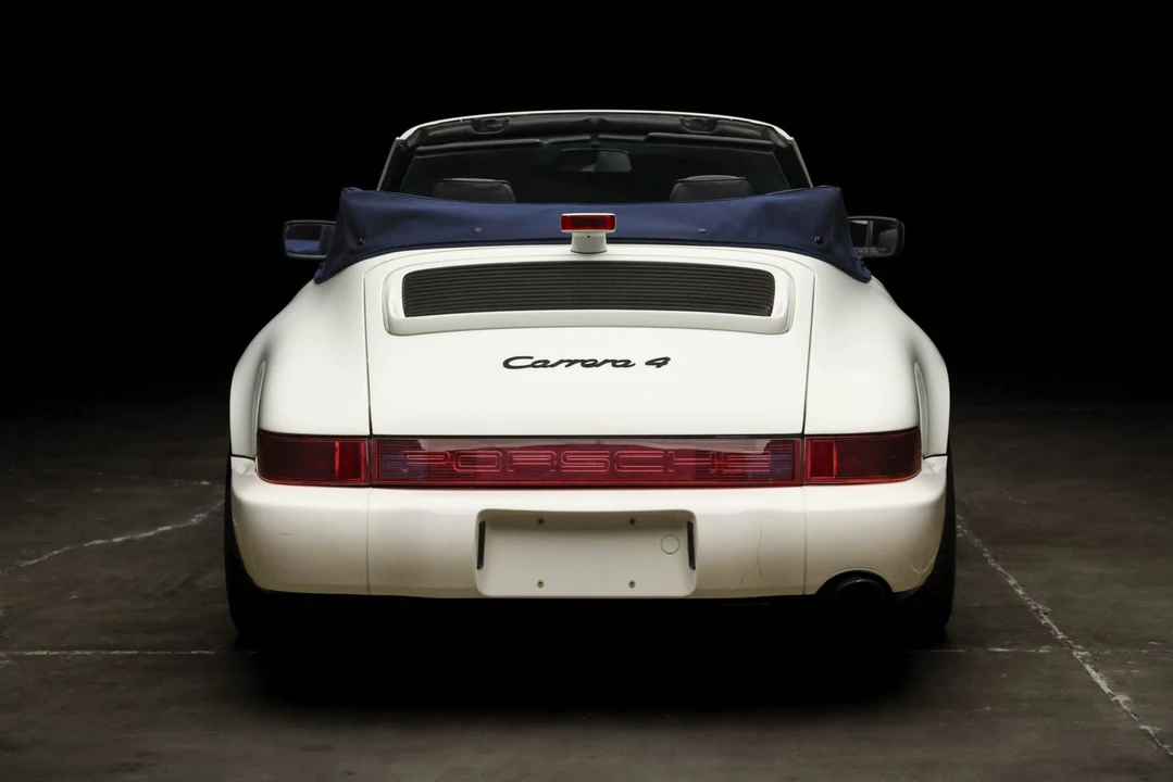 1990 Porsche 964 Carrera 4 - Image 28 of 31