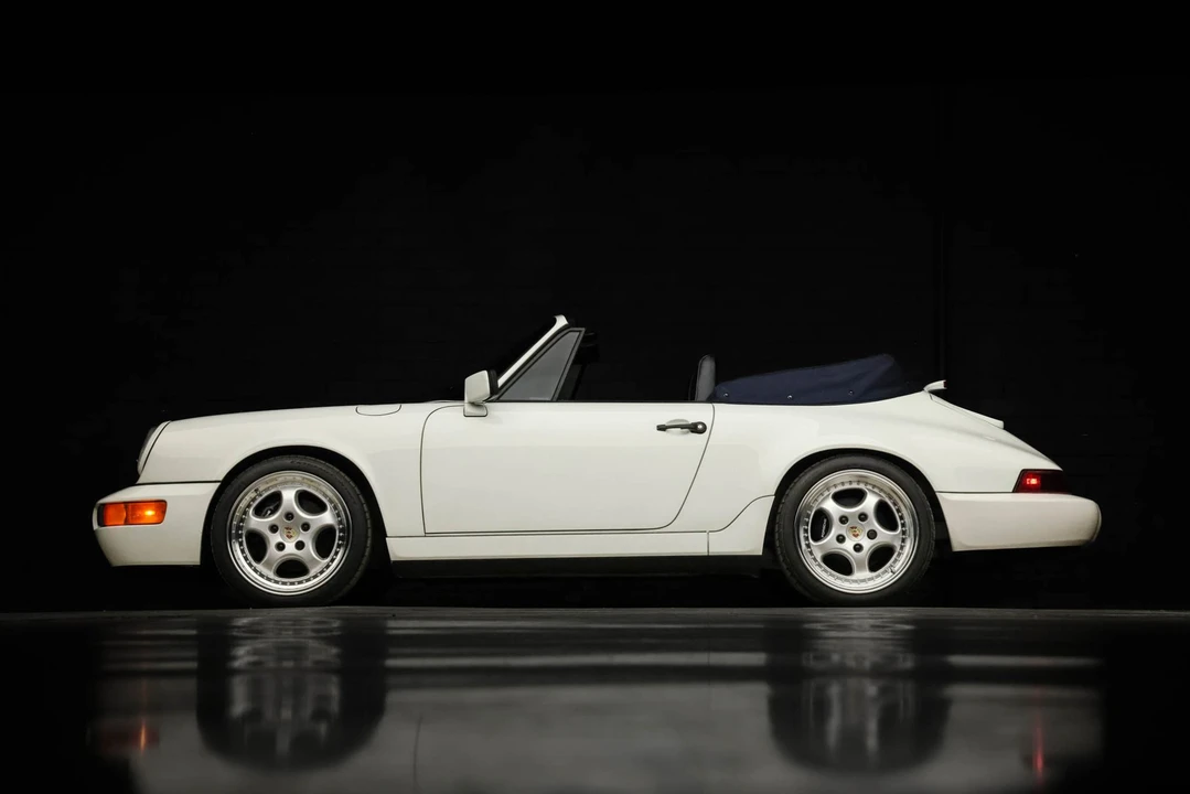 1990 Porsche 964 Carrera 4 - Image 22 of 31
