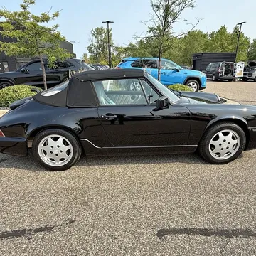 1990 Porsche 911 Carrera 4 Cabriolet