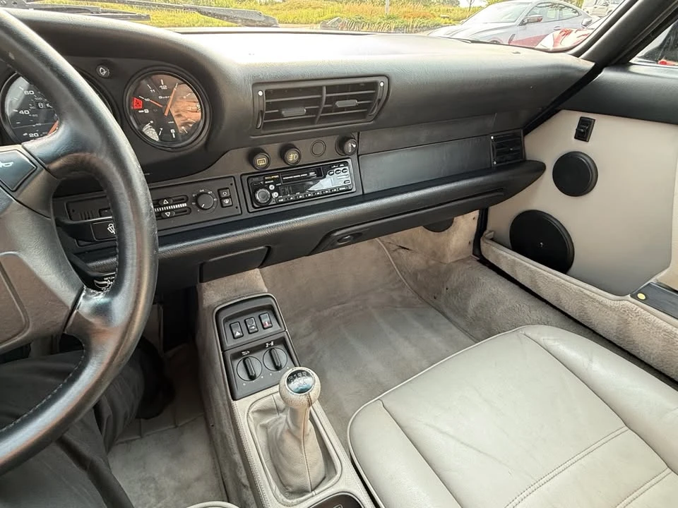 1990 Porsche 964 Carrera 4 - Image 6 of 8