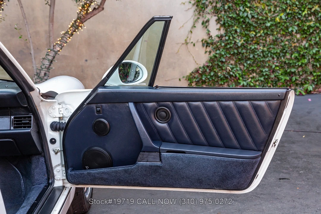 1990 Porsche 964 Carrera 4 - Image 30 of 31