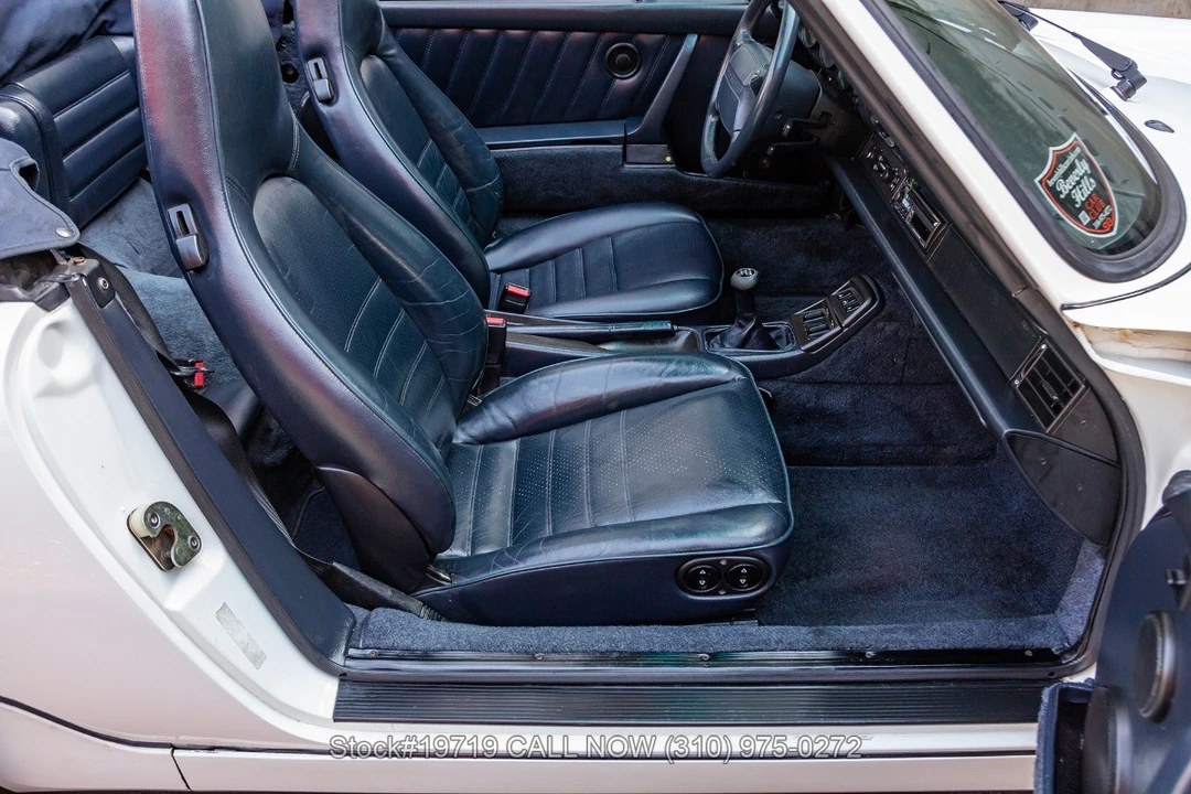 1990 Porsche 964 Carrera 4 - Image 27 of 31