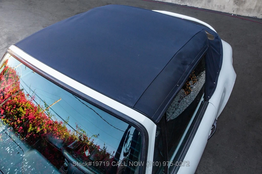 1990 Porsche 964 Carrera 4 - Image 14 of 24