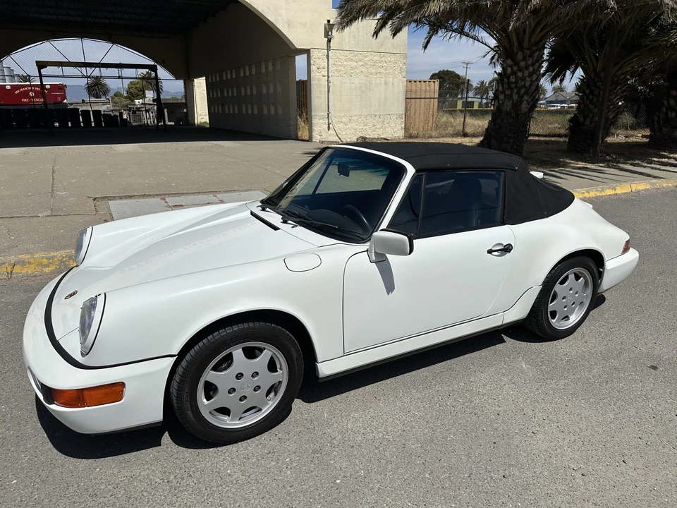 1990 Porsche 964 Carrera 4 - Image 4 of 31