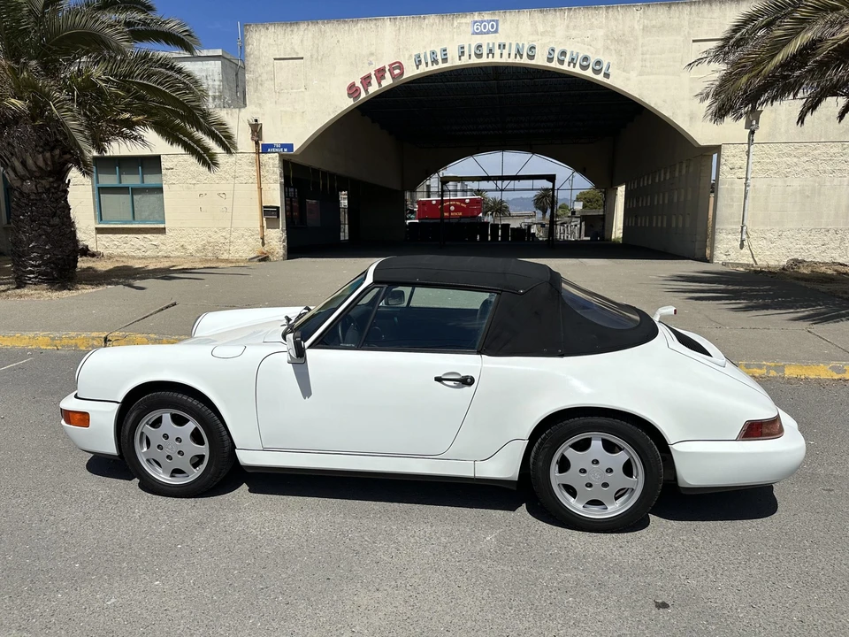 1990 Porsche 964 Carrera 4 - Image 23 of 31
