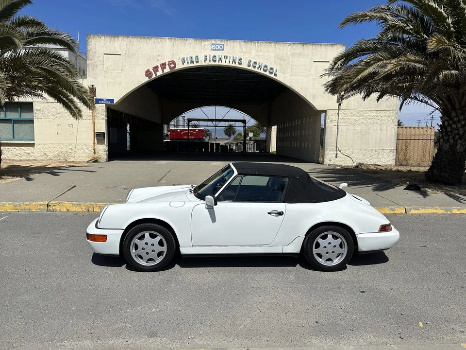 1990 Porsche 964 Carrera 4 - Image 25 of 31