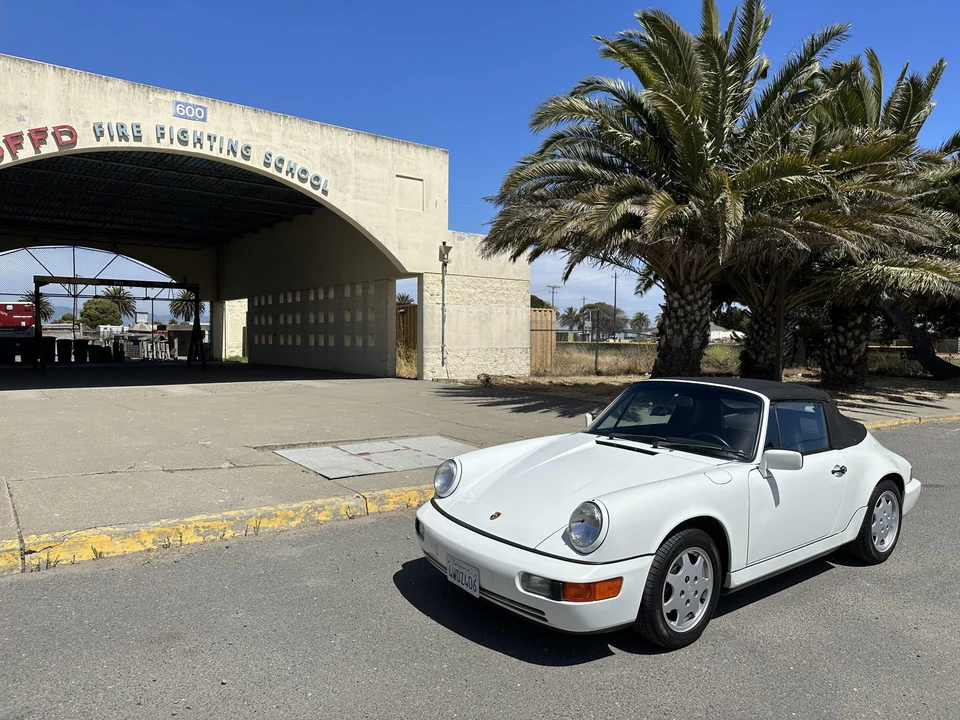 1990 Porsche 964 Carrera 4 - Image 2 of 31