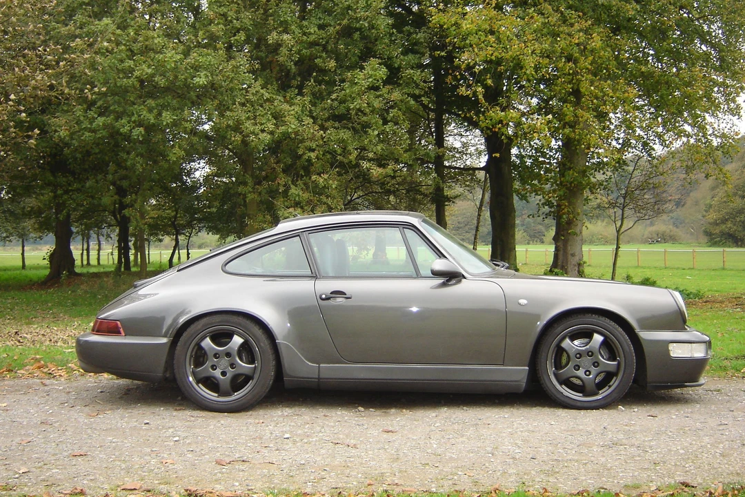 1990 Porsche 964 Carrera 4 - Image 2 of 3