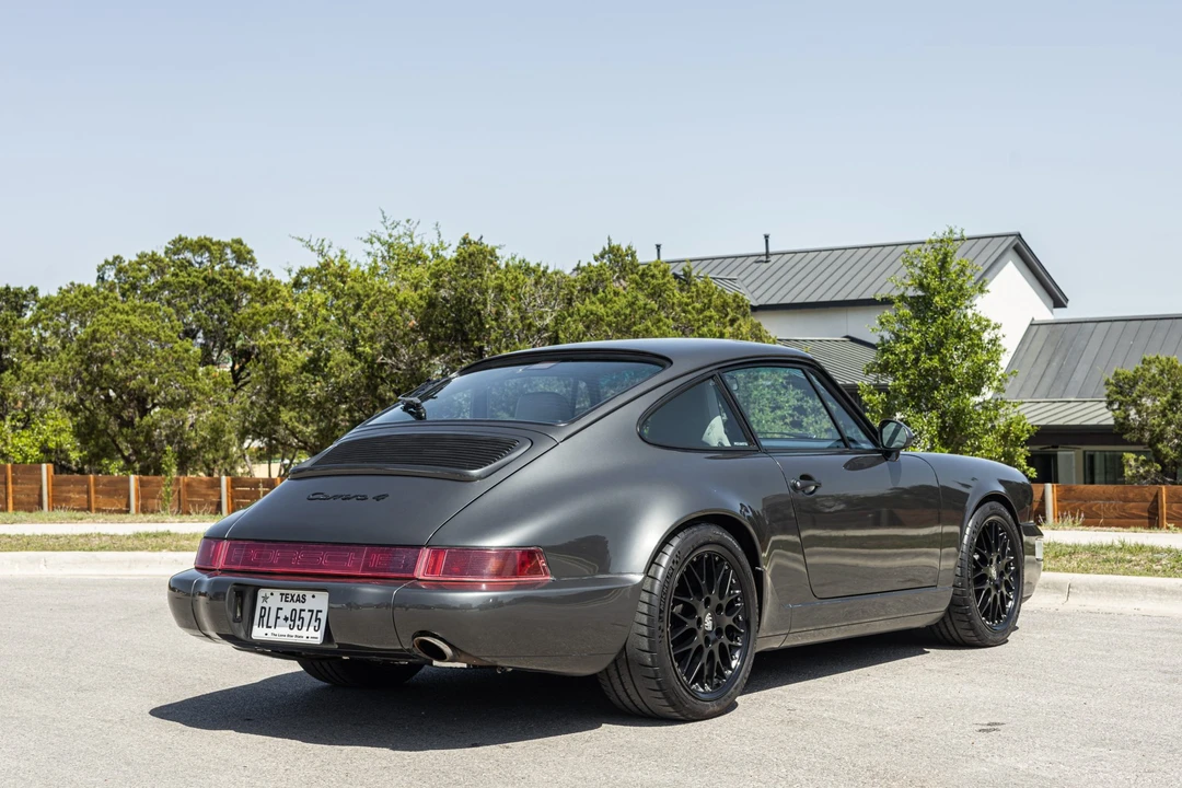 1990 Porsche 964 Carrera 4 - Image 12 of 31