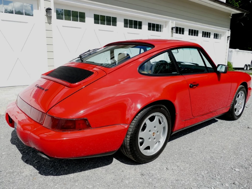 1990 Porsche 964 Carrera 4 - Image 9 of 31