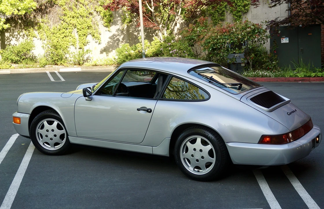 1990 Porsche 964 Carrera 4 - Image 18 of 31