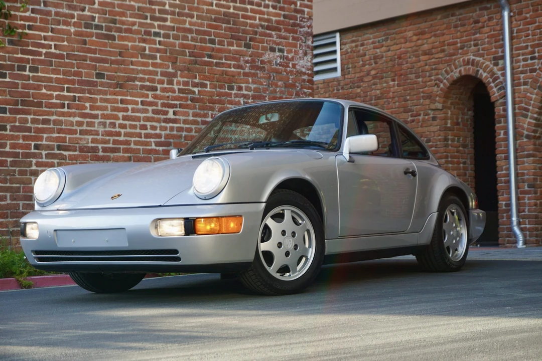1990 Porsche 964 Carrera 4 - Image 5 of 31
