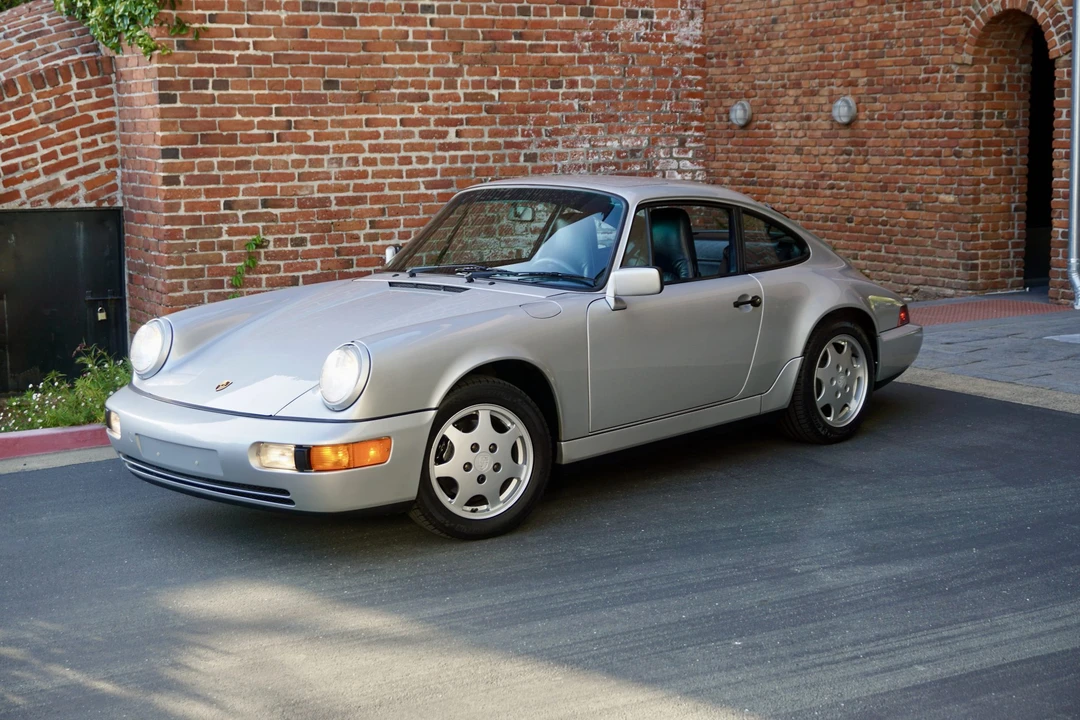 1990 Porsche 964 Carrera 4 - Image 10 of 31