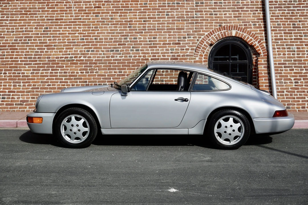 1990 Porsche 964 Carrera 4 - Image 16 of 31