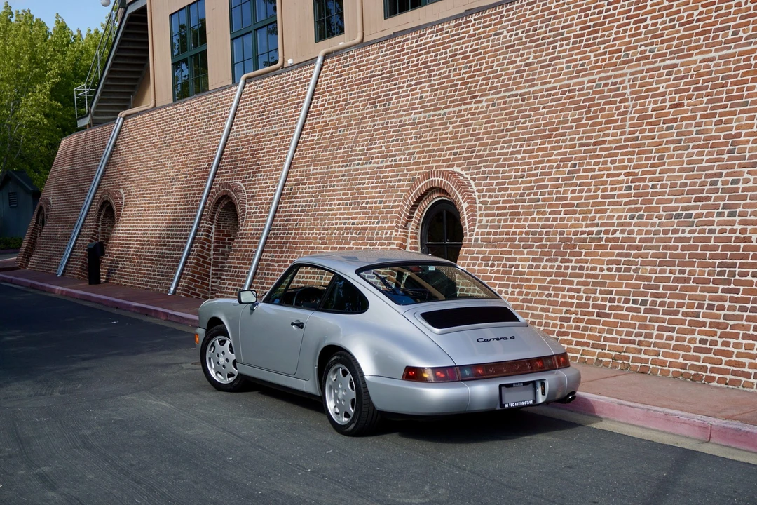 1990 Porsche 964 Carrera 4 - Image 19 of 31