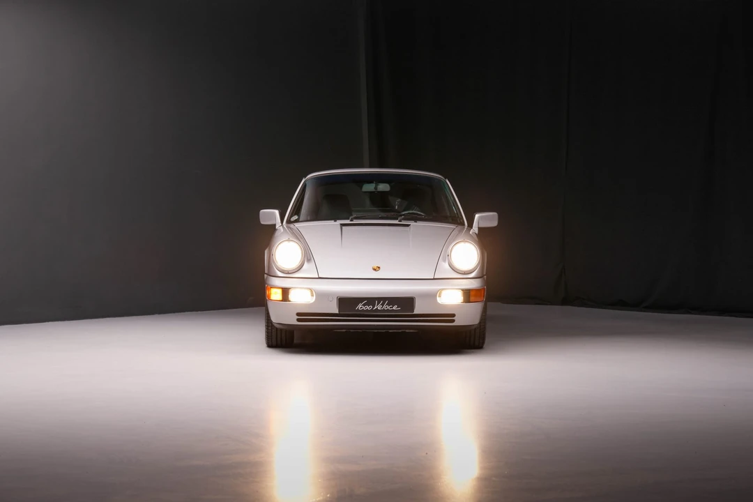 1990 Porsche 964 Carrera 4 - Image 11 of 31