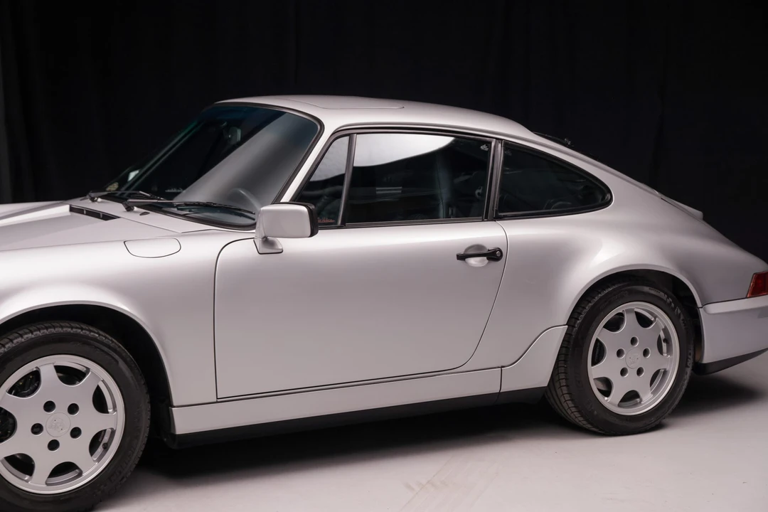 1990 Porsche 964 Carrera 4 - Image 27 of 31