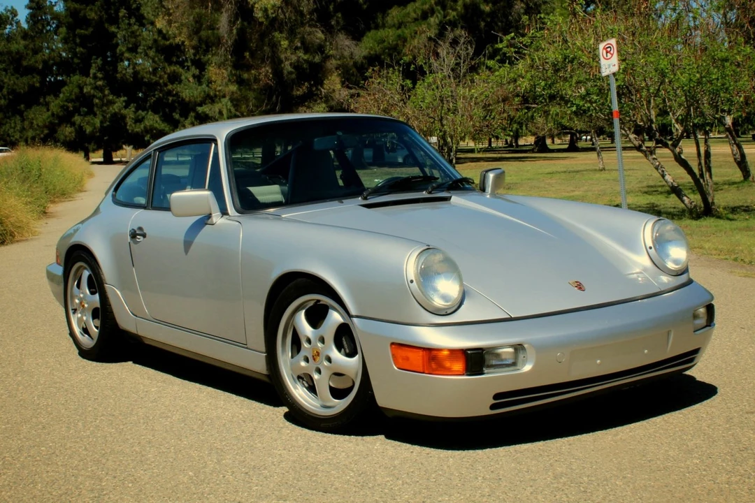 1990 Porsche 964 Carrera 4 - Image 23 of 31