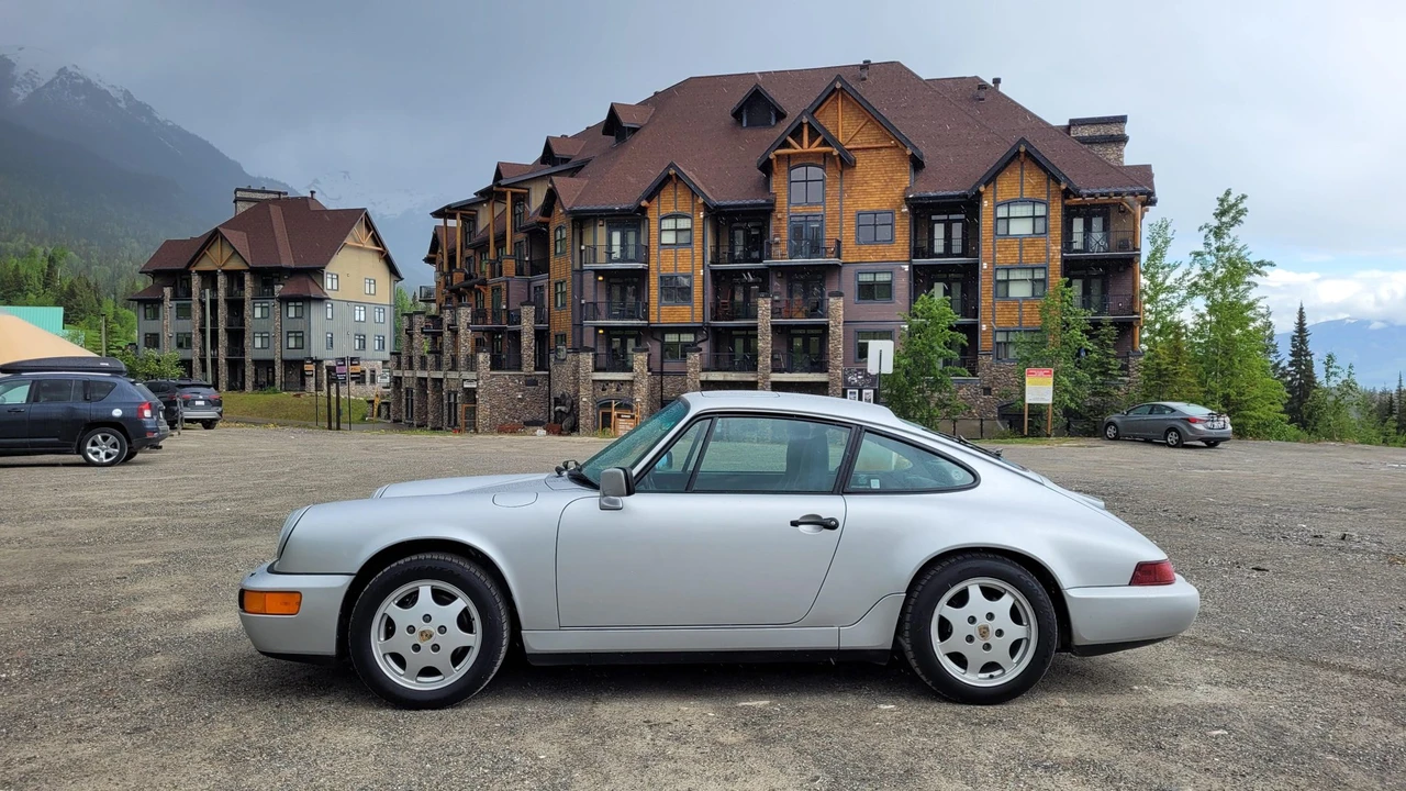 1990 Porsche 964 Carrera 4 - Image 17 of 31