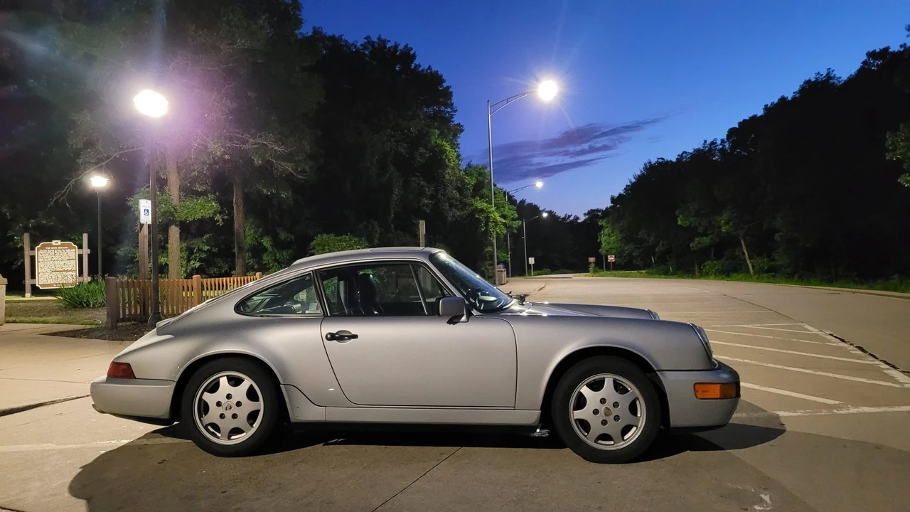 1990 Porsche 964 Carrera 4 - Image 11 of 31