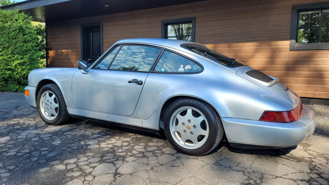 1990 Porsche 964 Carrera 4 - Image 23 of 31