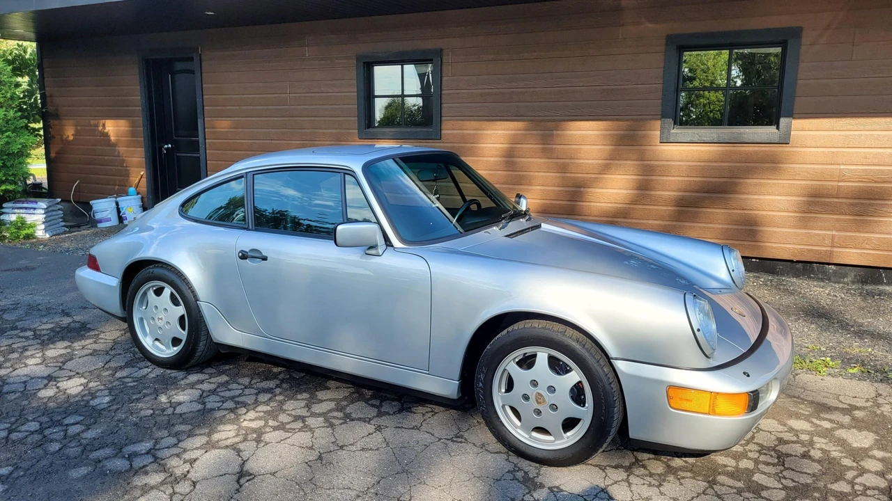 1990 Porsche 964 Carrera 4 - Image 28 of 31