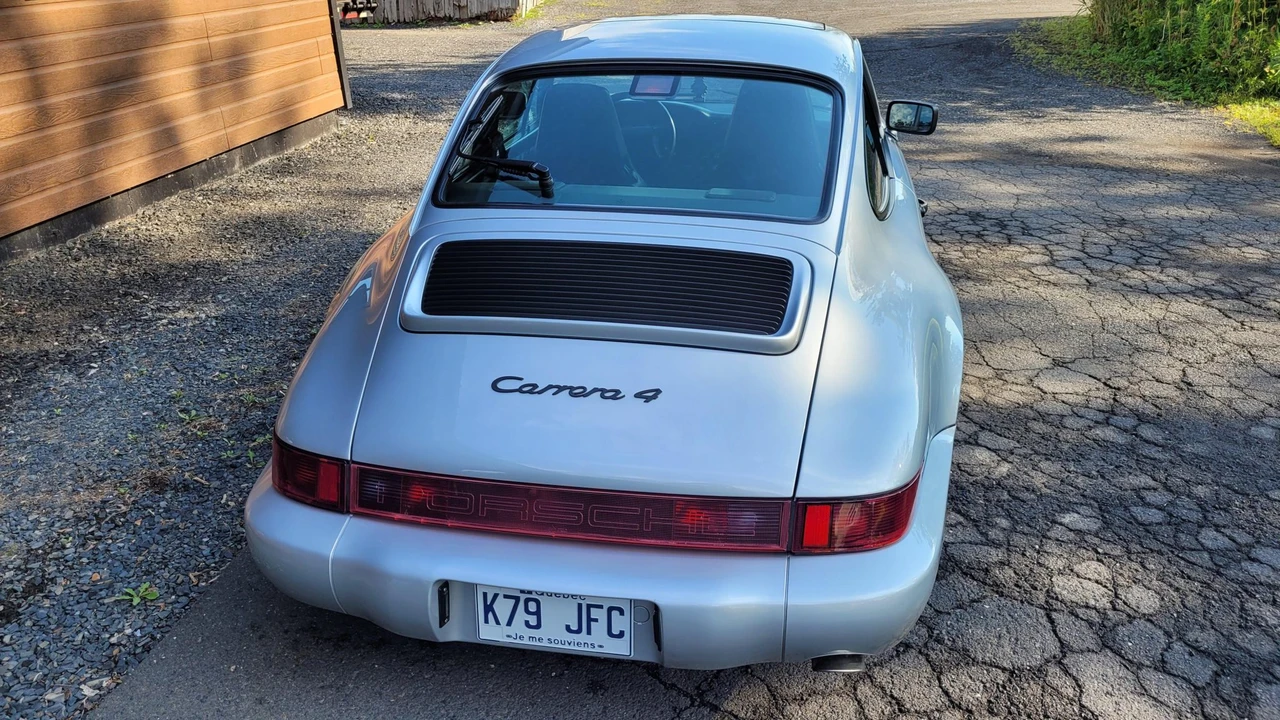 1990 Porsche 964 Carrera 4 - Image 25 of 31