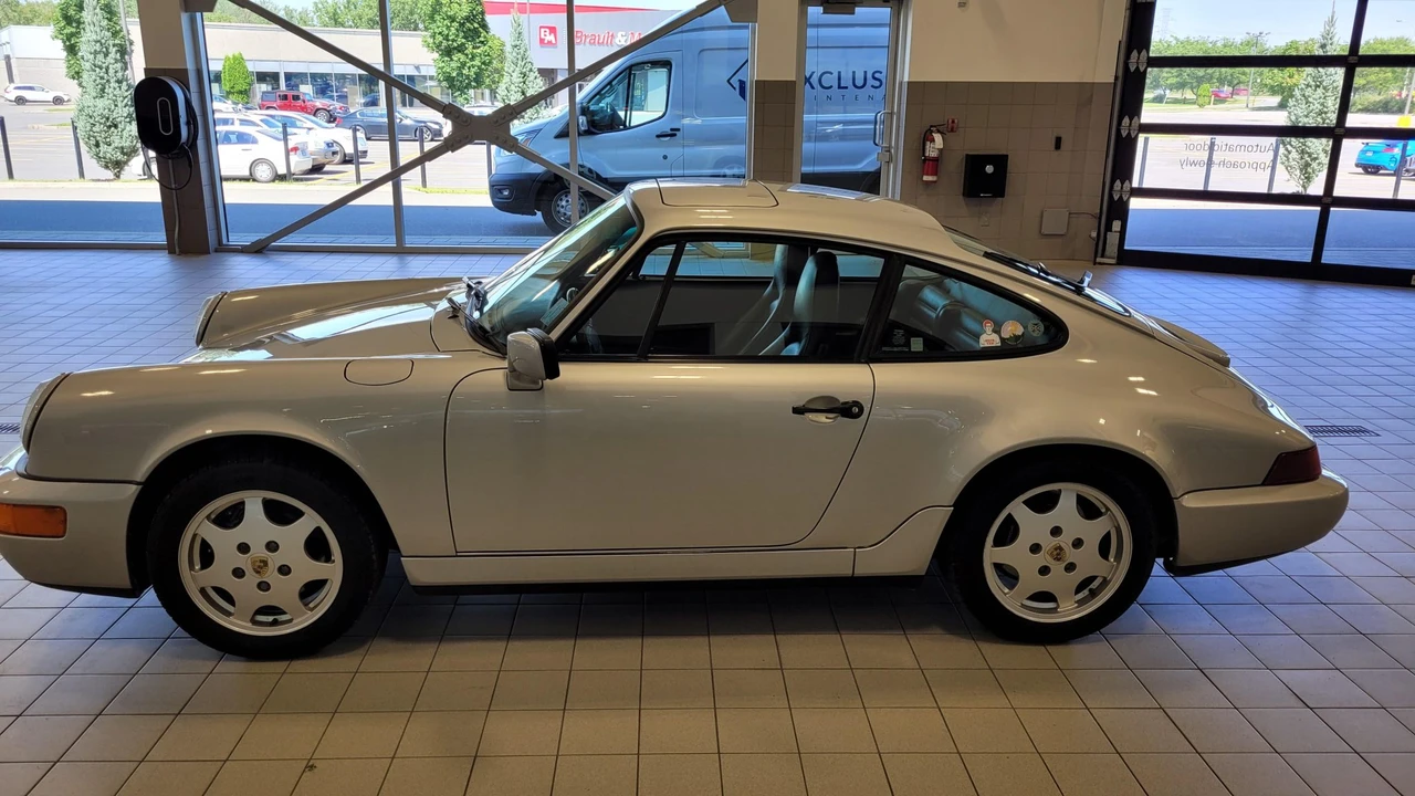 1990 Porsche 964 Carrera 4 - Image 16 of 31