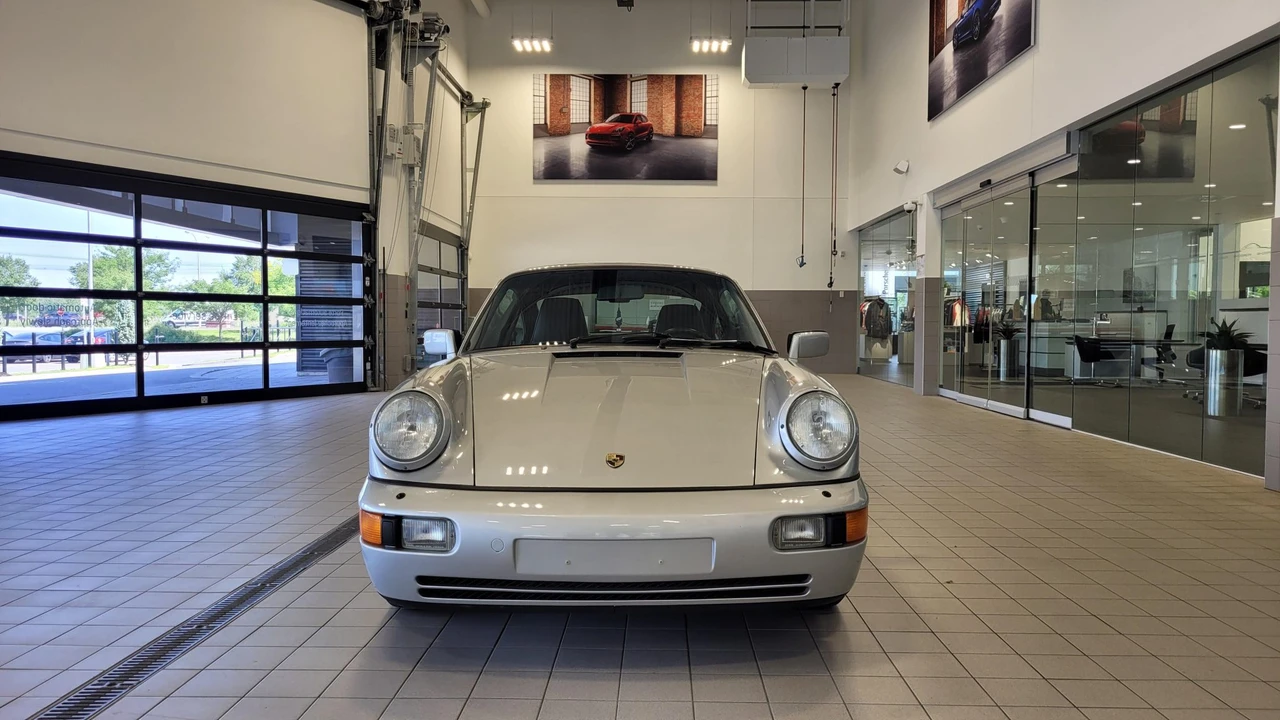 1990 Porsche 964 Carrera 4 - Image 4 of 31