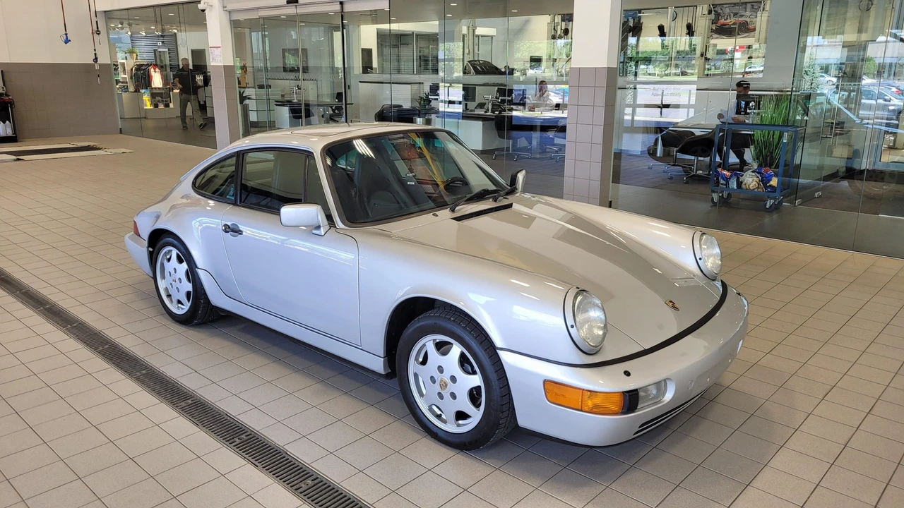 1990 Porsche 964 Carrera 4 - Image 6 of 31