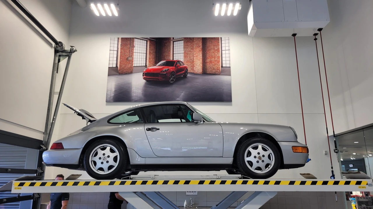 1990 Porsche 964 Carrera 4 - Image 31 of 31