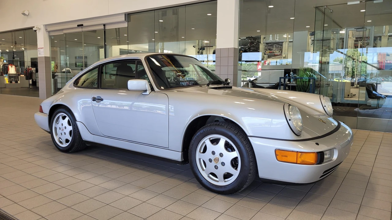 1990 Porsche 964 Carrera 4 - Image 7 of 31