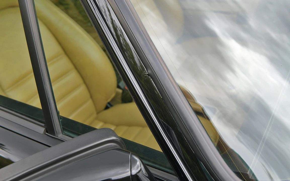 1990 Porsche 964 Carrera 4 - Image 29 of 31