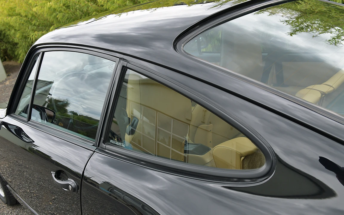 1990 Porsche 964 Carrera 4 - Image 19 of 31