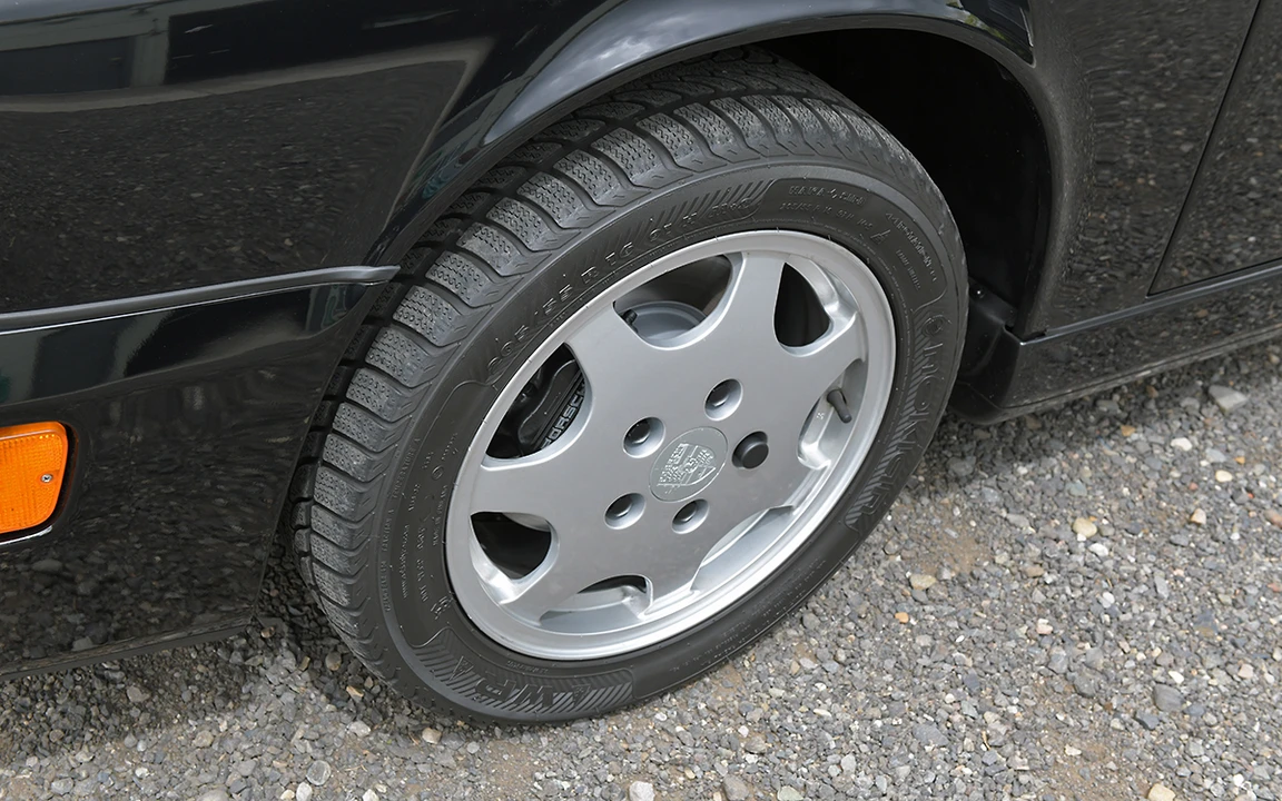 1990 Porsche 964 Carrera 4 - Image 6 of 31