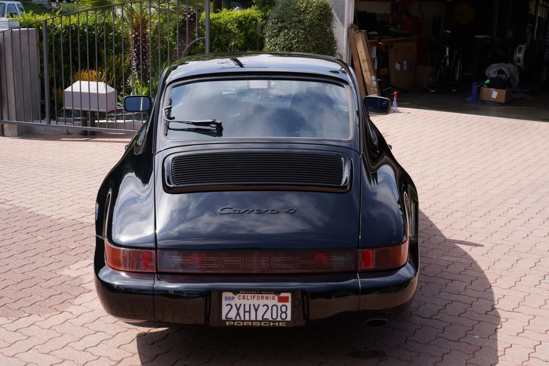 1990 Porsche 964 Carrera 4 - Image 10 of 31