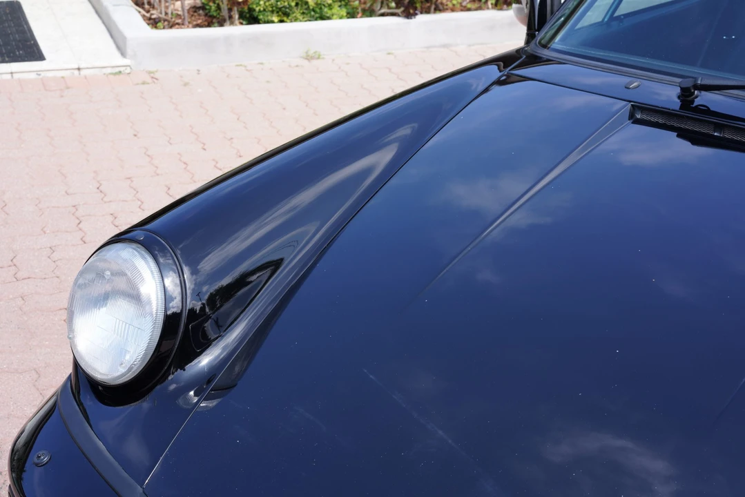 1990 Porsche 964 Carrera 4 - Image 16 of 31