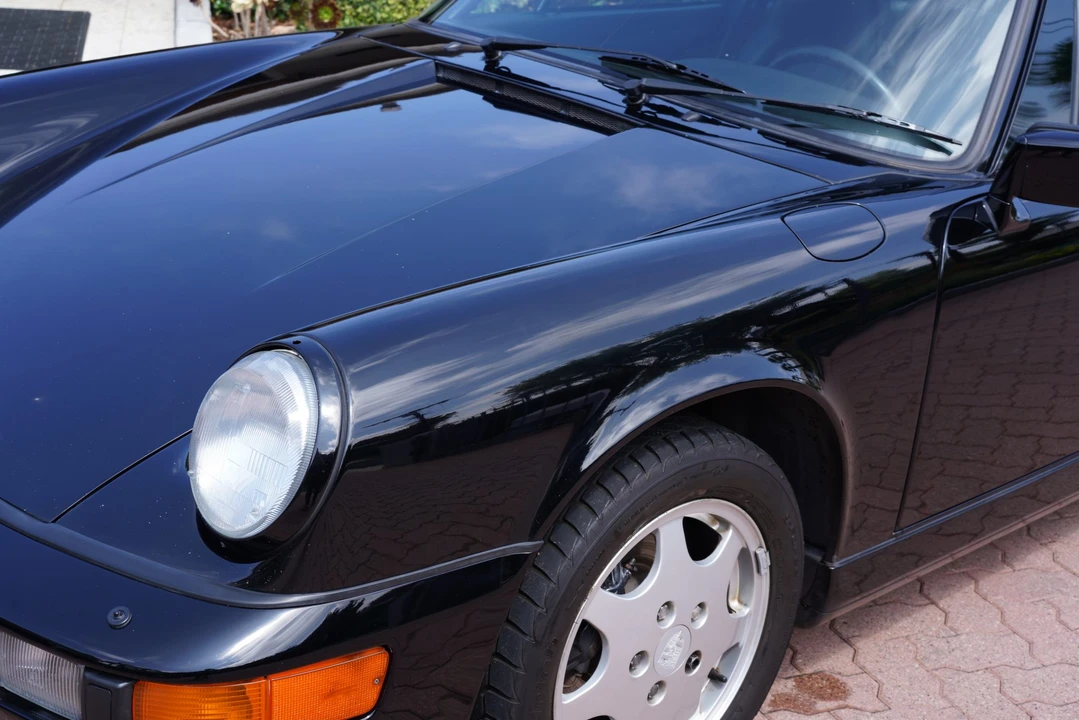 1990 Porsche 964 Carrera 4 - Image 17 of 31