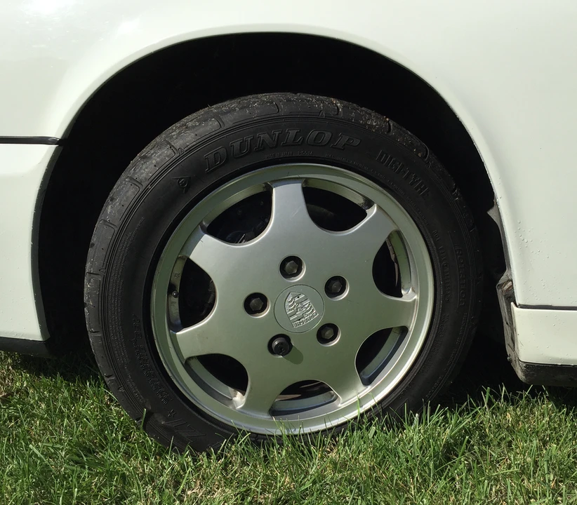 1990 Porsche 964 Carrera 4 - Image 23 of 31