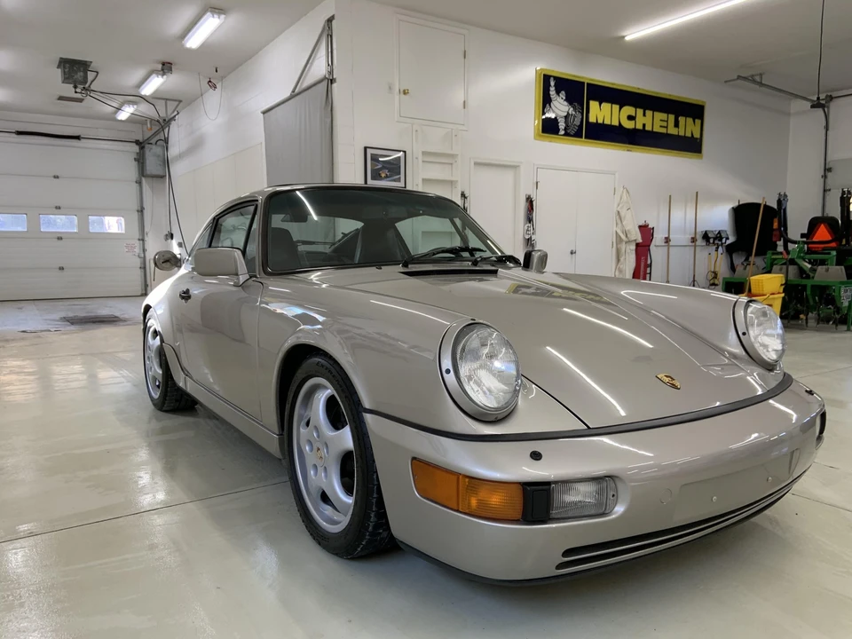 1990 Porsche 964 Carrera 4 - Image 14 of 31